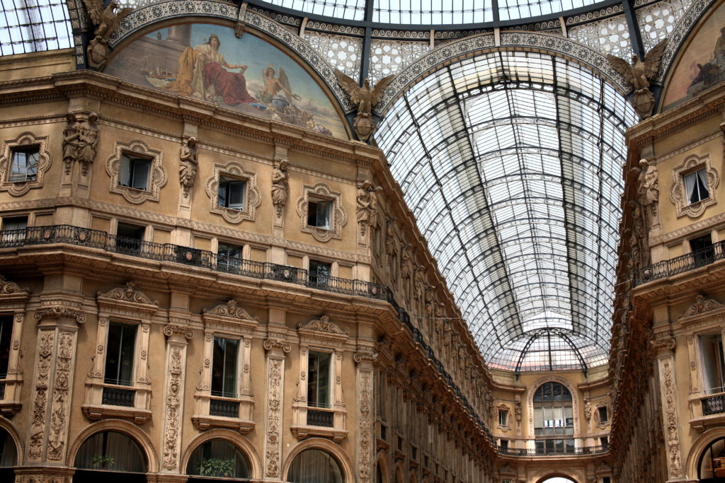 Galleria Vittorio Emanuele - Milan Italy - Traveleira.com