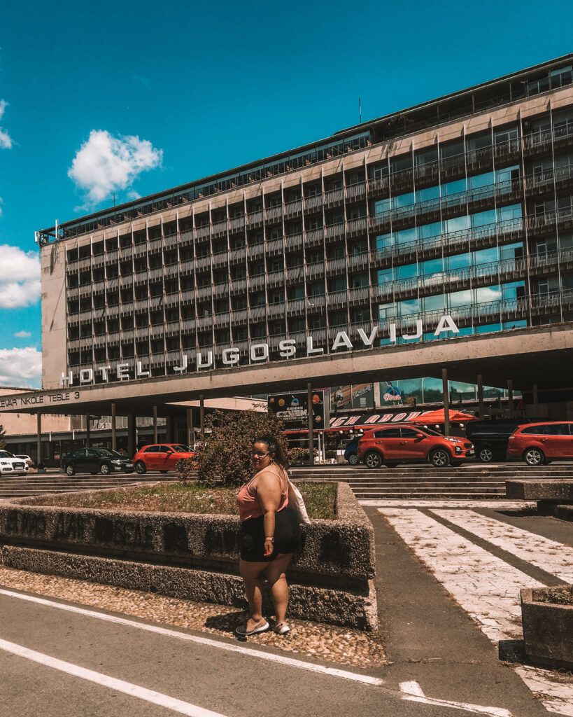 Hotel Jugoslavija - Que ver en Belgrado, Serbia - Traveleira.com