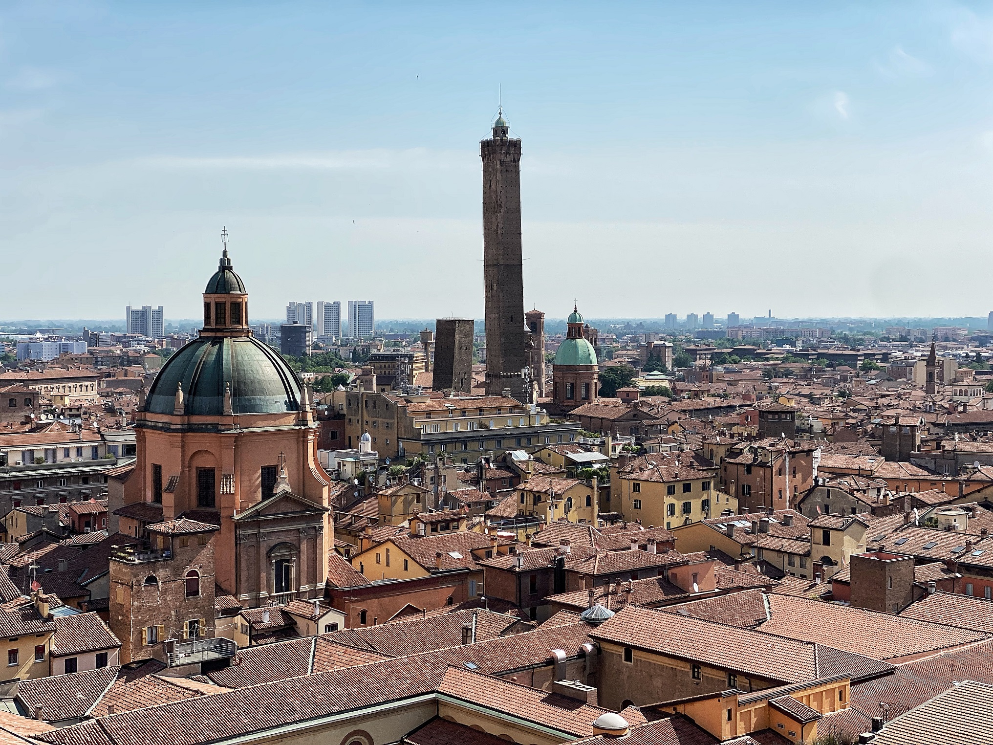 Ultimate Italy Travel Guide: 5 Best Places in Italy and more 6 Bologna 1