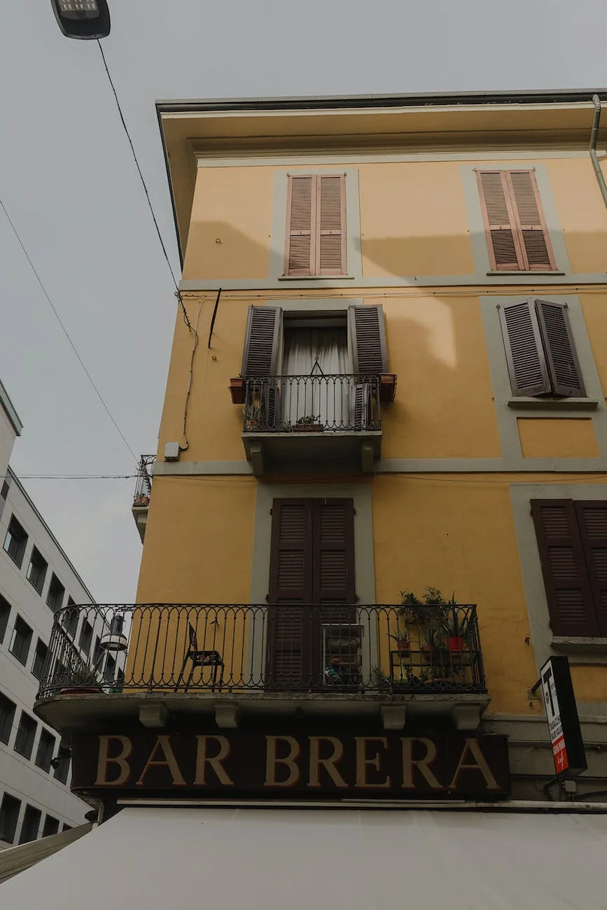 Two Weeks In Italy Itinerary: Best Italy Itinerary 14 Days 12 bar brera in milan