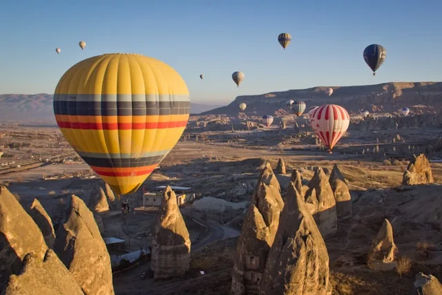 hot air ballons in Turkey
