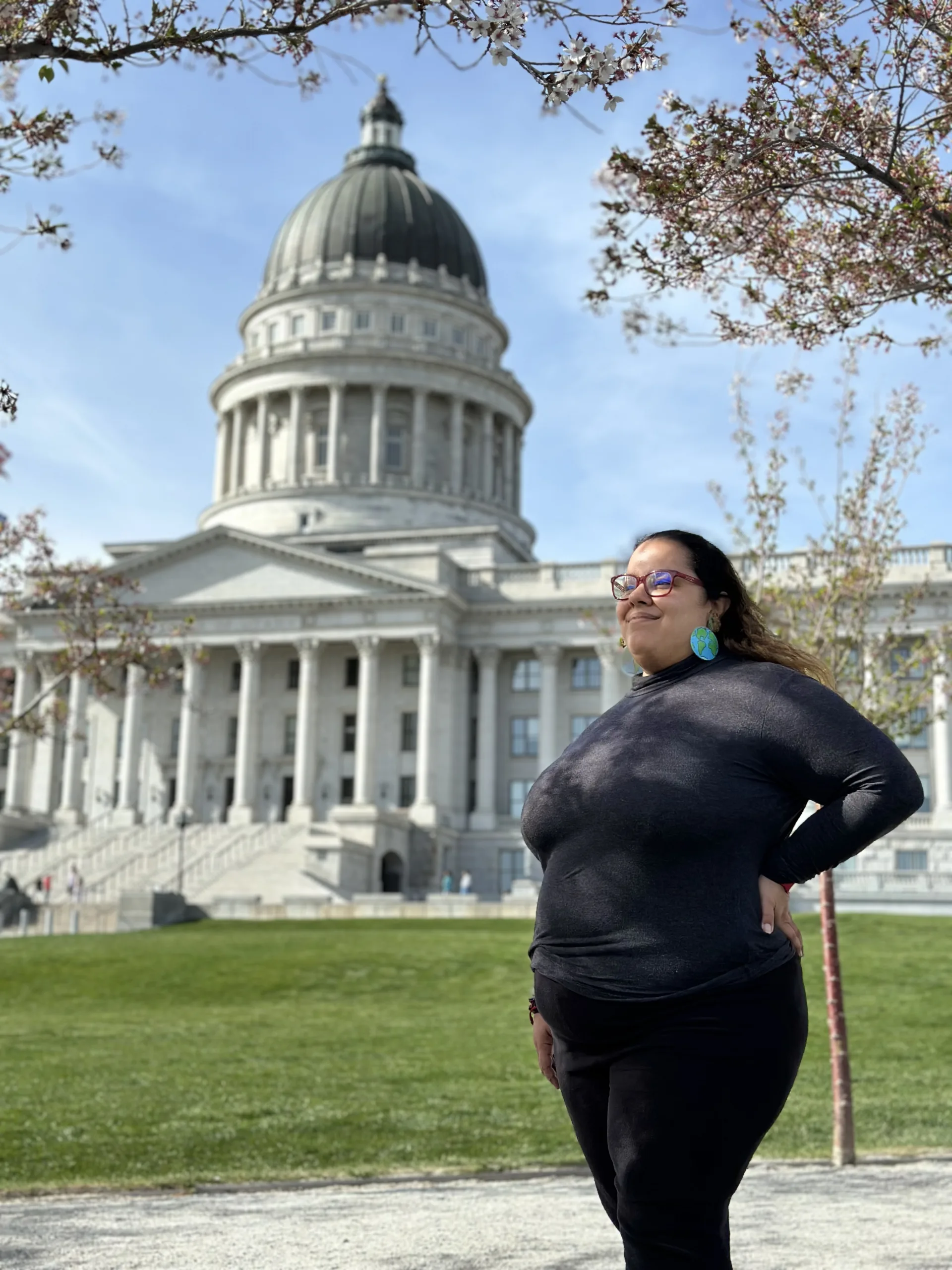Solo Female Travel Blog | Traveleira – Inspiring Women to Travel 9 Brenda standing in front of Utah's Capitol building