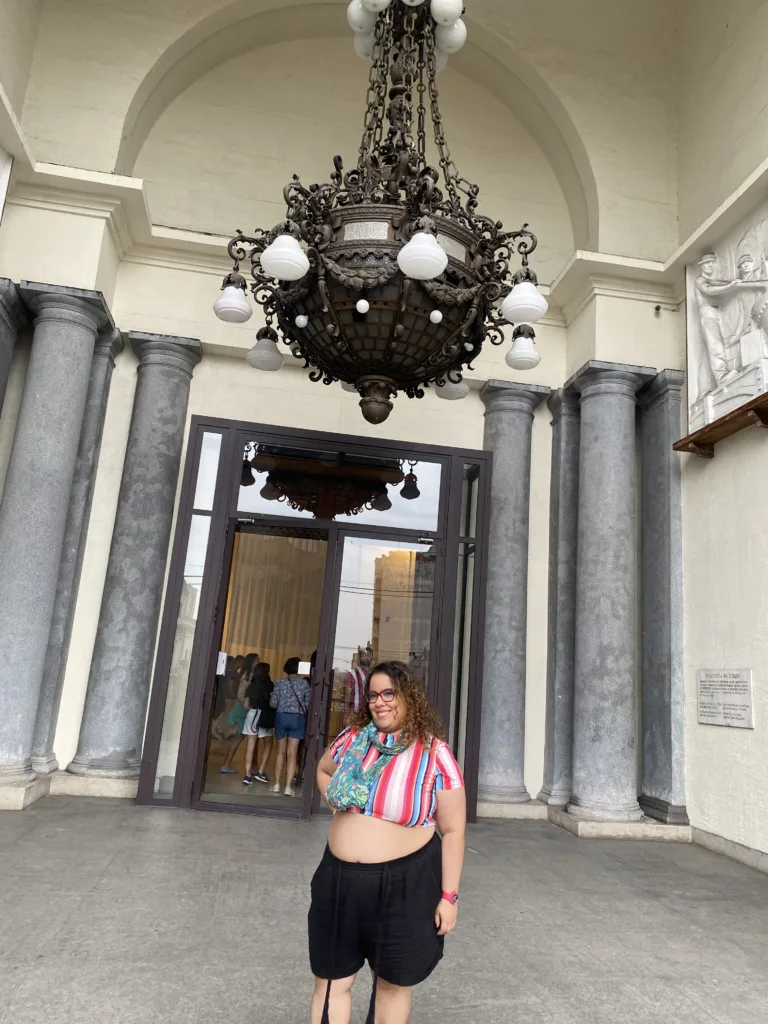 Best Things to Do in Sao Paulo in 2026 5 Brenda en la Pinacoteca de Sao Paulo